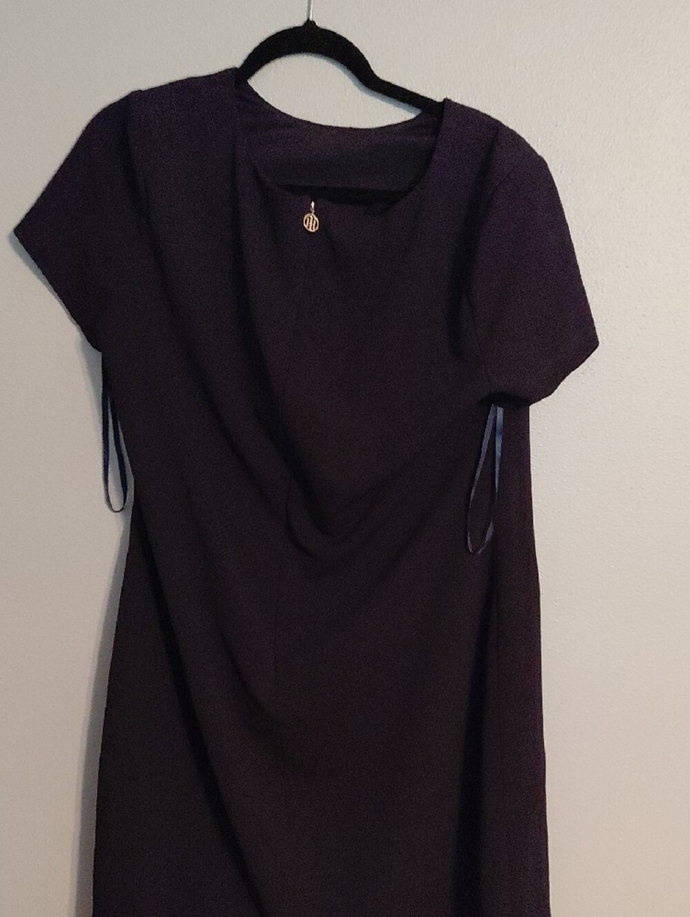 Tommy Hilfiger Black Shift Dress with White Pocket Trim - Picture 2 of 3
